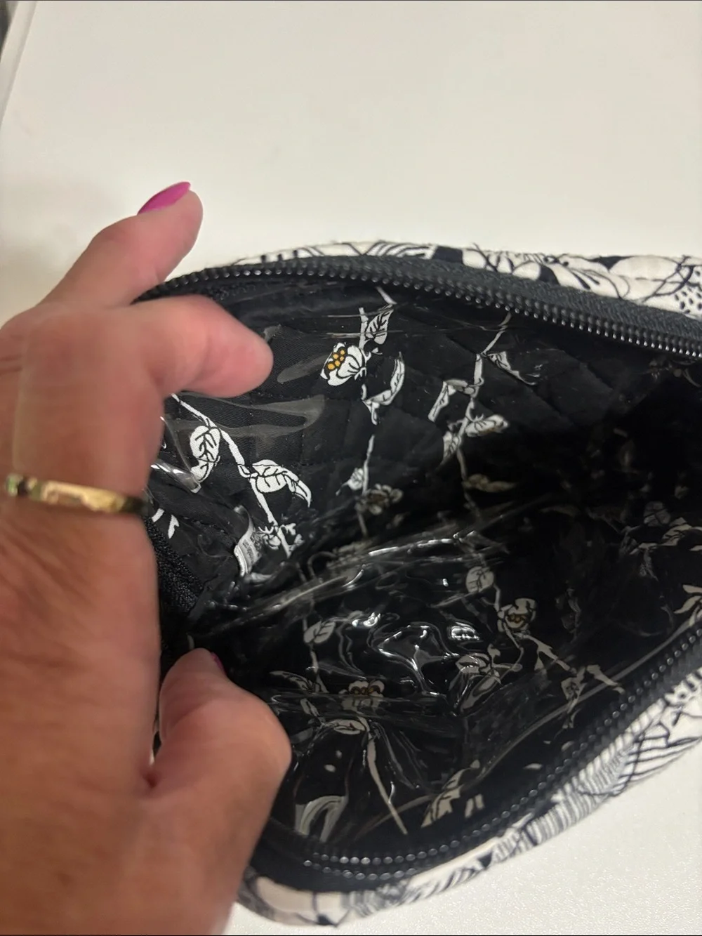 Vera Bradley retired Bedford  Blooms Cosmetic  Pouch